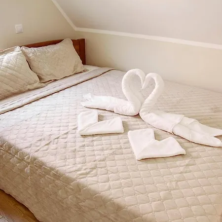 Хостел Mandarin Restoran &